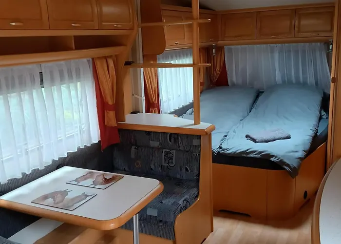 Czarci Jar Campsite Swiebodzice